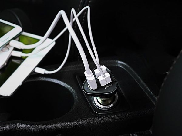 Tẩu sạc đổi nguồn 12V sang 5V 3 cổng USB 5.8A Ugreen 40284 - Phụ Kiện Điện Tử Việt Nam Tẩu sạc đổi nguồn 12V sang 5V 3 cổng USB 5.8A Ugreen 40284 - Phụ Kiện Điện Tử Việt Nam