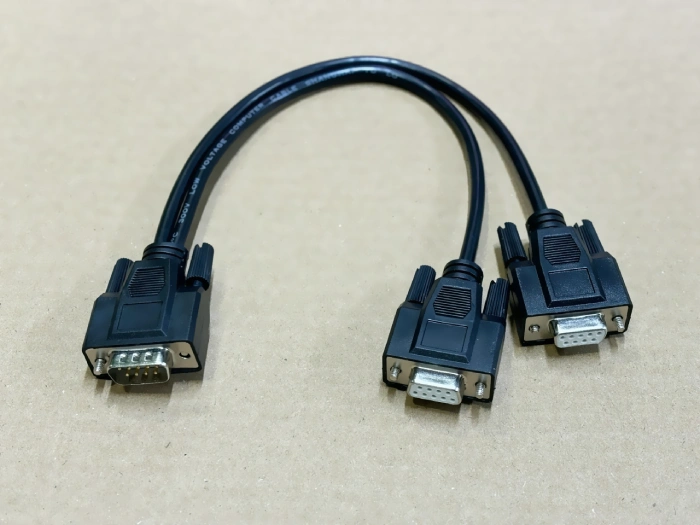 Cáp chia DB9 1 ra 2 0.3m Cáp chia DB9 1 ra 2 0.3m