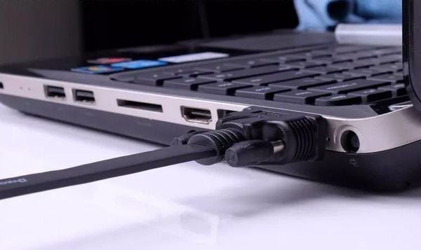 Cáp VGA 3+6 mỏng dẹt full HD1080P mạ vàng 24K DTECH 1.8M 3M 5M 10M 15M 20M - Phụ Kiện Điện Tử Việt Nam