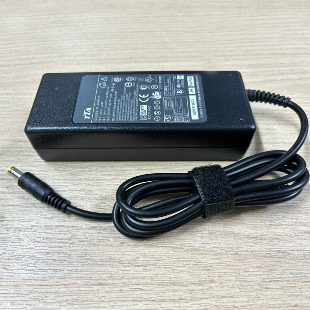 Bộ nguồn sạc laptop Acer 19V-4.74A 90W chân 5.5*1.7mm chính hãng TTA - Phụ Kiện Điện Tử Việt Nam Bộ nguồn sạc laptop Acer 19V-4.74A 90W chân 5.5*1.7mm chính hãng TTA - Phụ Kiện Điện Tử Việt Nam