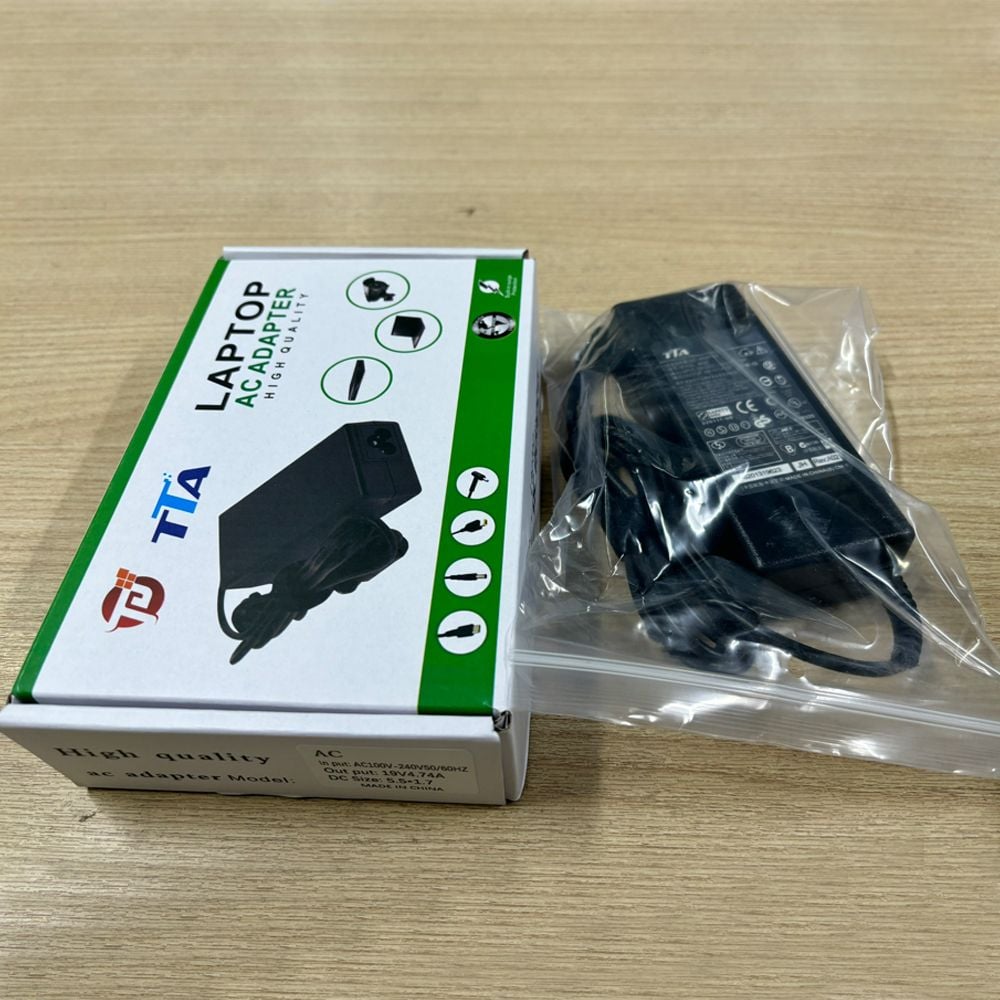 Bộ nguồn sạc laptop Acer 19V-4.74A 90W chân 5.5*1.7mm chính hãng TTA - Phụ Kiện Điện Tử Việt Nam Bộ nguồn sạc laptop Acer 19V-4.74A 90W chân 5.5*1.7mm chính hãng TTA - Phụ Kiện Điện Tử Việt Nam