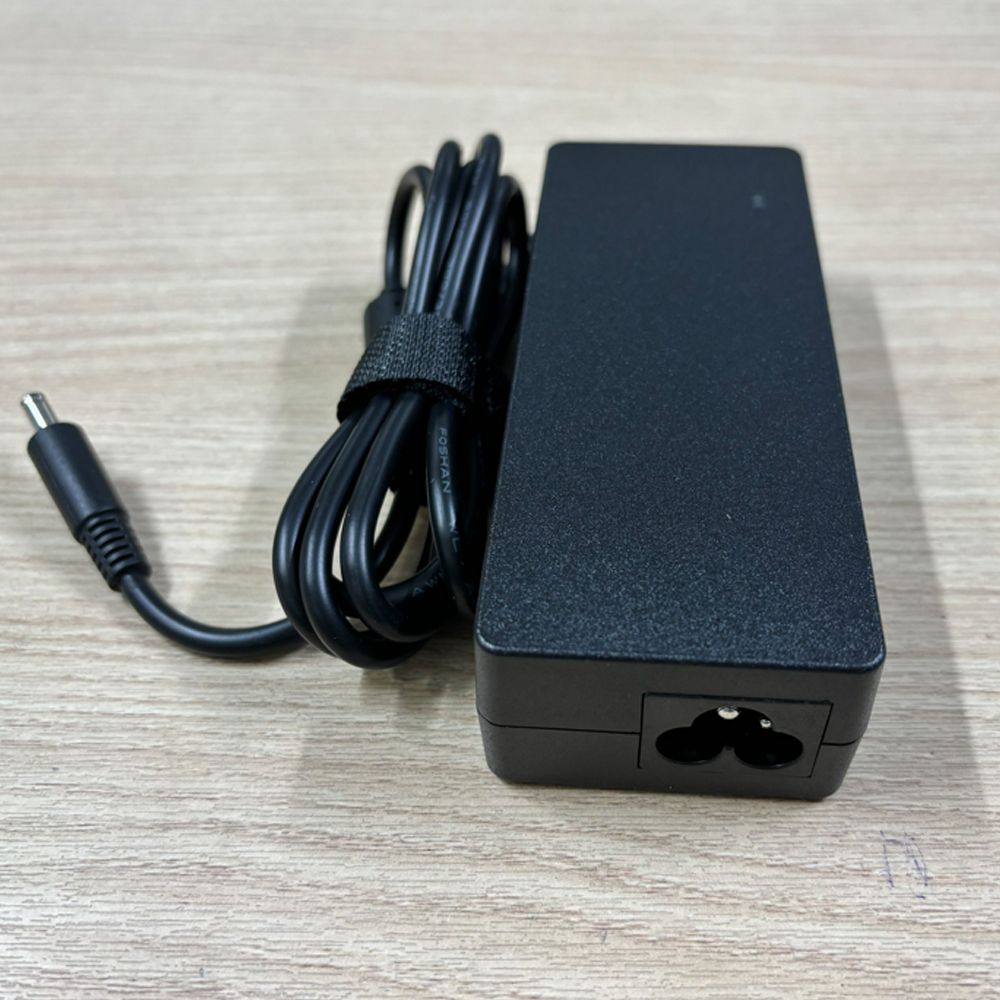 Bộ nguồn sạc pin laptop Dell 19.5V-4.62A 90W chân 4.5*3.0mm chính hãng TTA - DE-90PM111 - Phụ Kiện Điện Tử Việt Nam Bộ nguồn sạc pin laptop Dell 19.5V-4.62A 90W chân 4.5*3.0mm chính hãng TTA - DE-90PM111 - Phụ Kiện Điện Tử Việt Nam