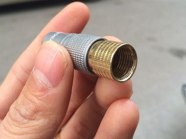 Rắc Audio RCA Nakamichi - Đầu bấm không hàn cáp AV RCA mạ vàng 10mm ( 1 chiếc) - Phụ Kiện Điện Tử Việt Nam Rắc Audio RCA Nakamichi - Đầu bấm không hàn cáp AV RCA mạ vàng 10mm ( 1 chiếc) - Phụ Kiện Điện Tử Việt Nam