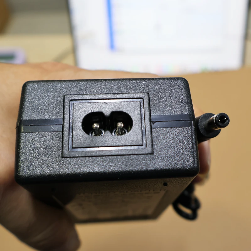 Nguồn DC 24V-5A ZB240500-3LS 12