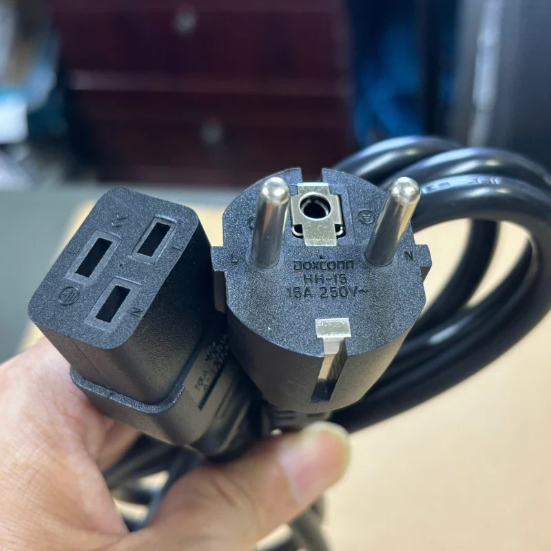 Cáp nguồn C19 3x1.5mm2 Doxconn 9