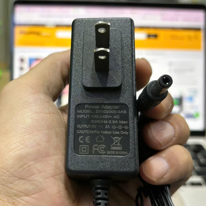 Nguồn DC 5V-2A ZB502000-3AEchân cắm tròn 5.5x2.5mm 8