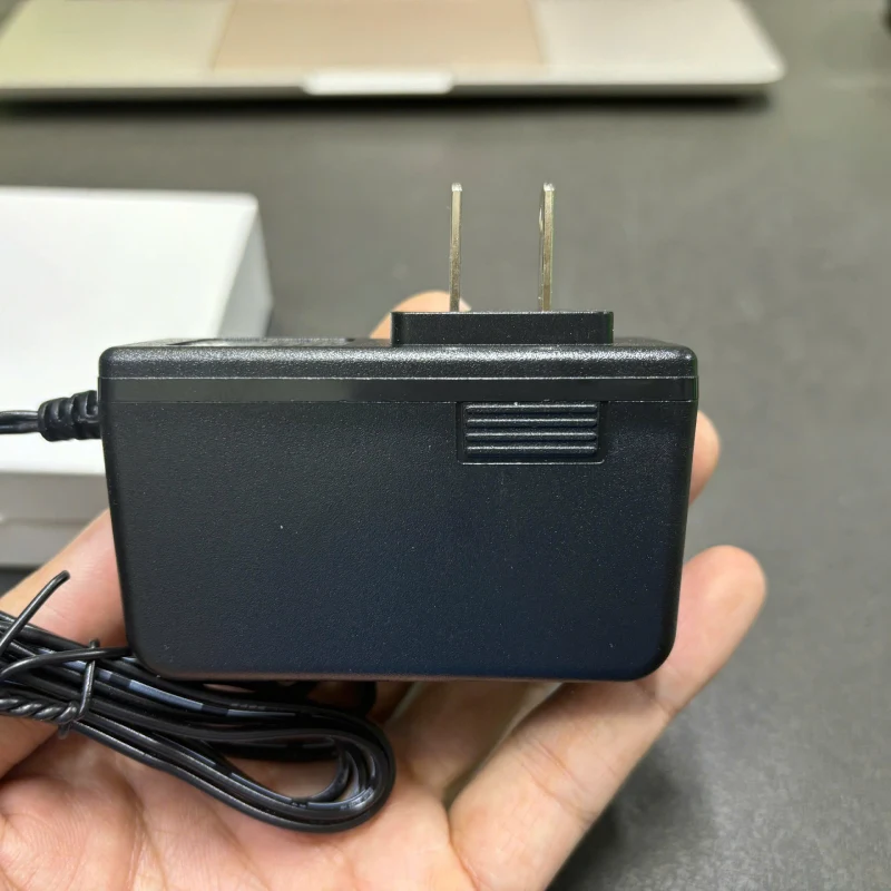 Nguồn DC 9V-2A ZB902000-3AE chân cắm tròn 5.5x2.5mm 4