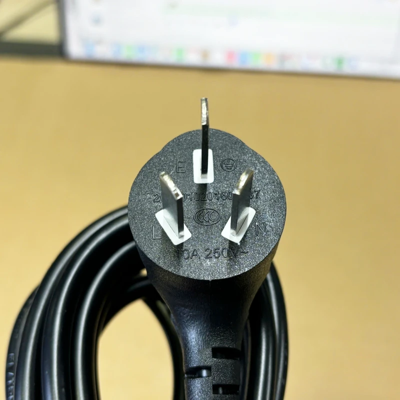 Cáp nguồn 3 chân chéo C13 3x0.75mm 2