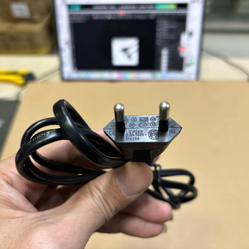 Cáp nguồn 2 chân số 8 C7 dài từ 1.5m đến 3m 5 Cáp nguồn 2 chân số 8 C7 dài từ 1.5m đến 3m 5