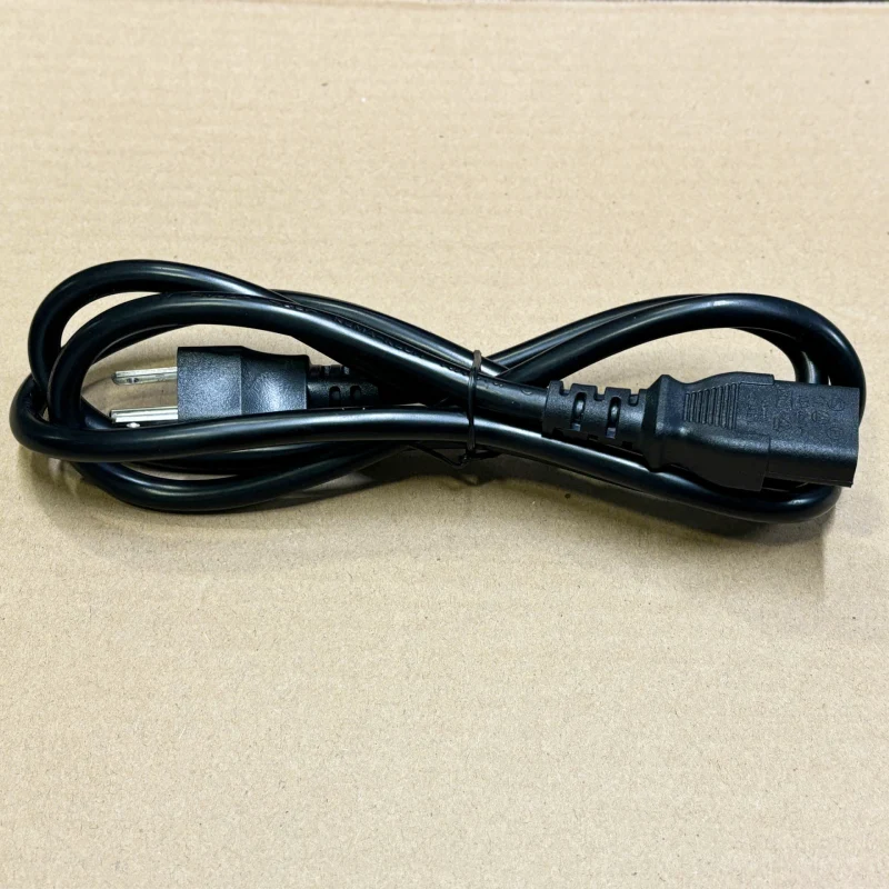 Cáp nguồn 3 chân C13 lõi đồng 3x1.0mm dài 1.5m đến 3m 3 Cáp nguồn 3 chân C13 lõi đồng 3x1.0mm dài 1.5m đến 3m 3