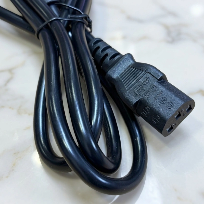 Cáp nguồn 3 chân Nema 5-15P sang C13 3 Cáp nguồn 3 chân Nema 5-15P sang C13 3
