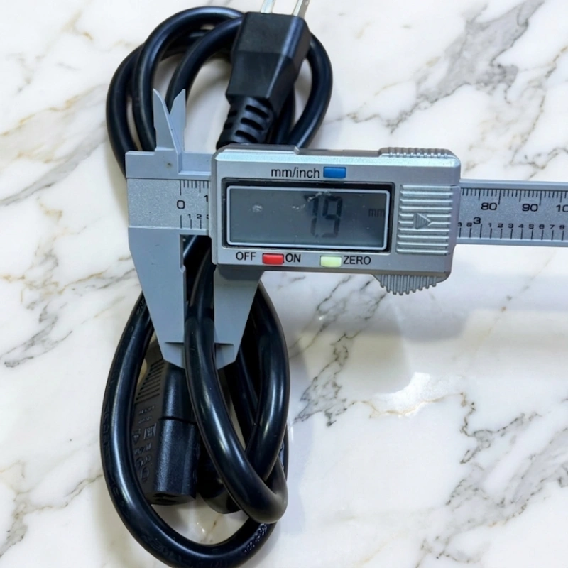 Cáp nguồn 3 chân Nema 5-15P sang C13 6 Cáp nguồn 3 chân Nema 5-15P sang C13 6