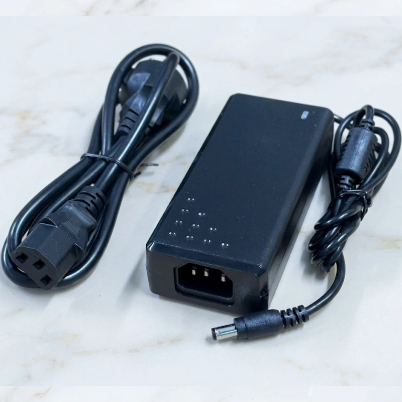 Nguồn DC Adapter 5V-6A YU0506 2 Nguồn DC Adapter 5V-6A YU0506 2