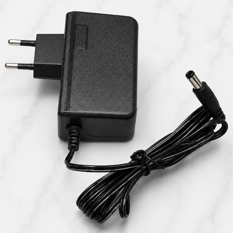 Nguồn DC Adapter 5V- 2A ZB050200-3AE chân tròn 3 Nguồn DC Adapter 5V- 2A ZB050200-3AE chân tròn 3